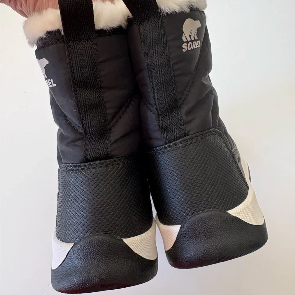 Sorel || Unisex Whitney II Waterproof Snow Rain Boots Furry Lined Black‎ 2 NWT